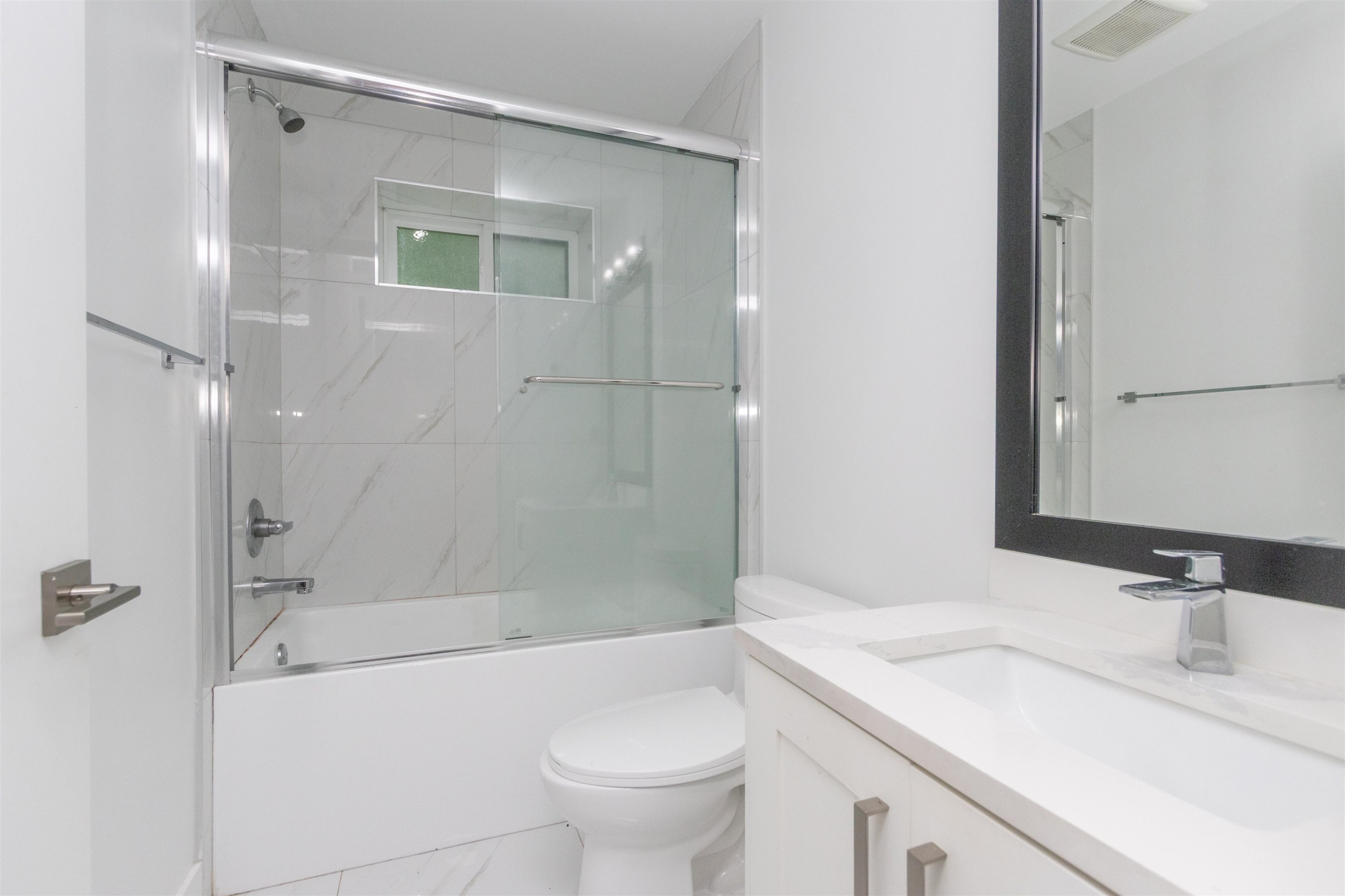 36743 Carl Creek Crescent, Abbotsford, BC - Indoor Photo Showing Bathroom