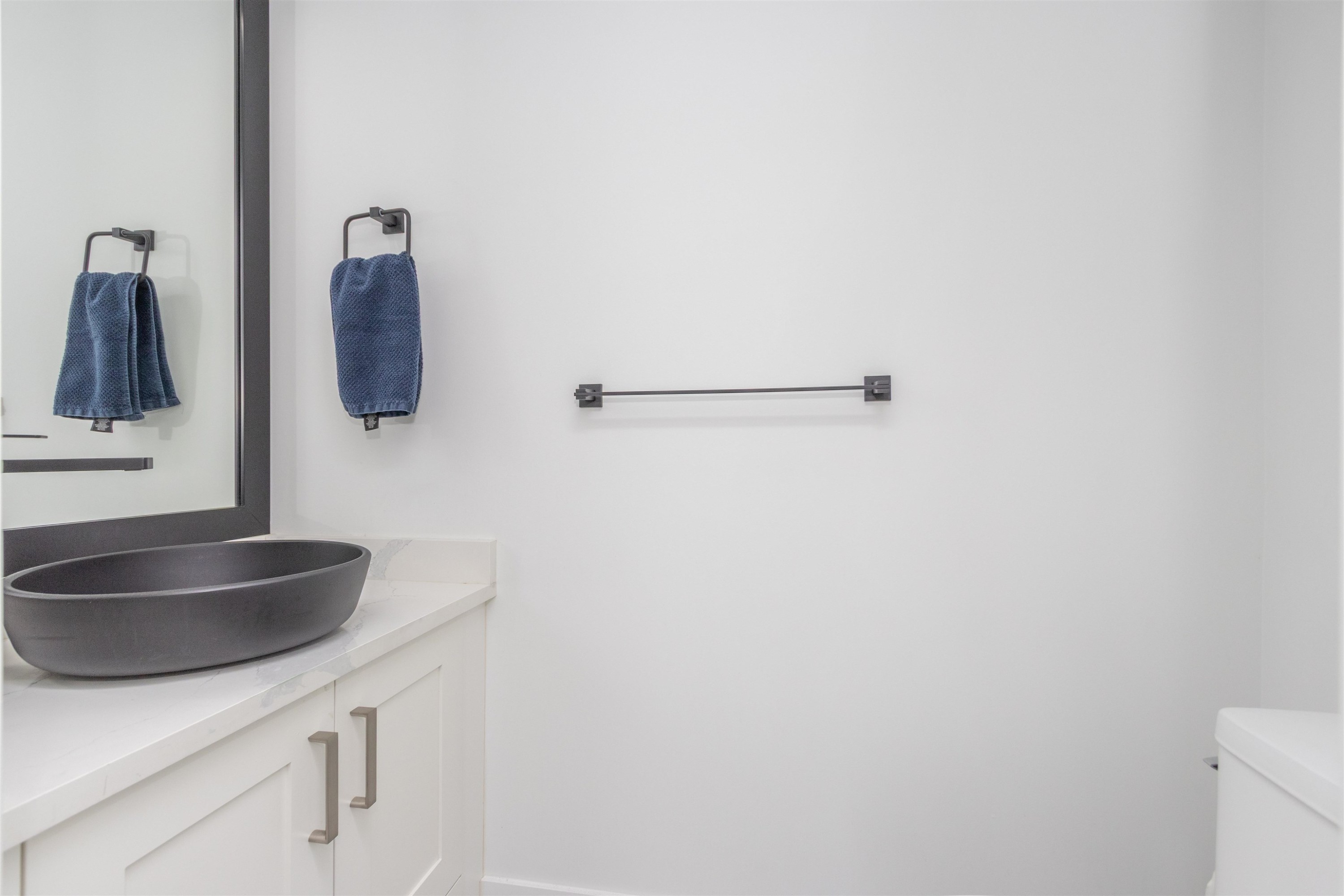 36743 Carl Creek Crescent, Abbotsford, BC - Indoor Photo Showing Bathroom