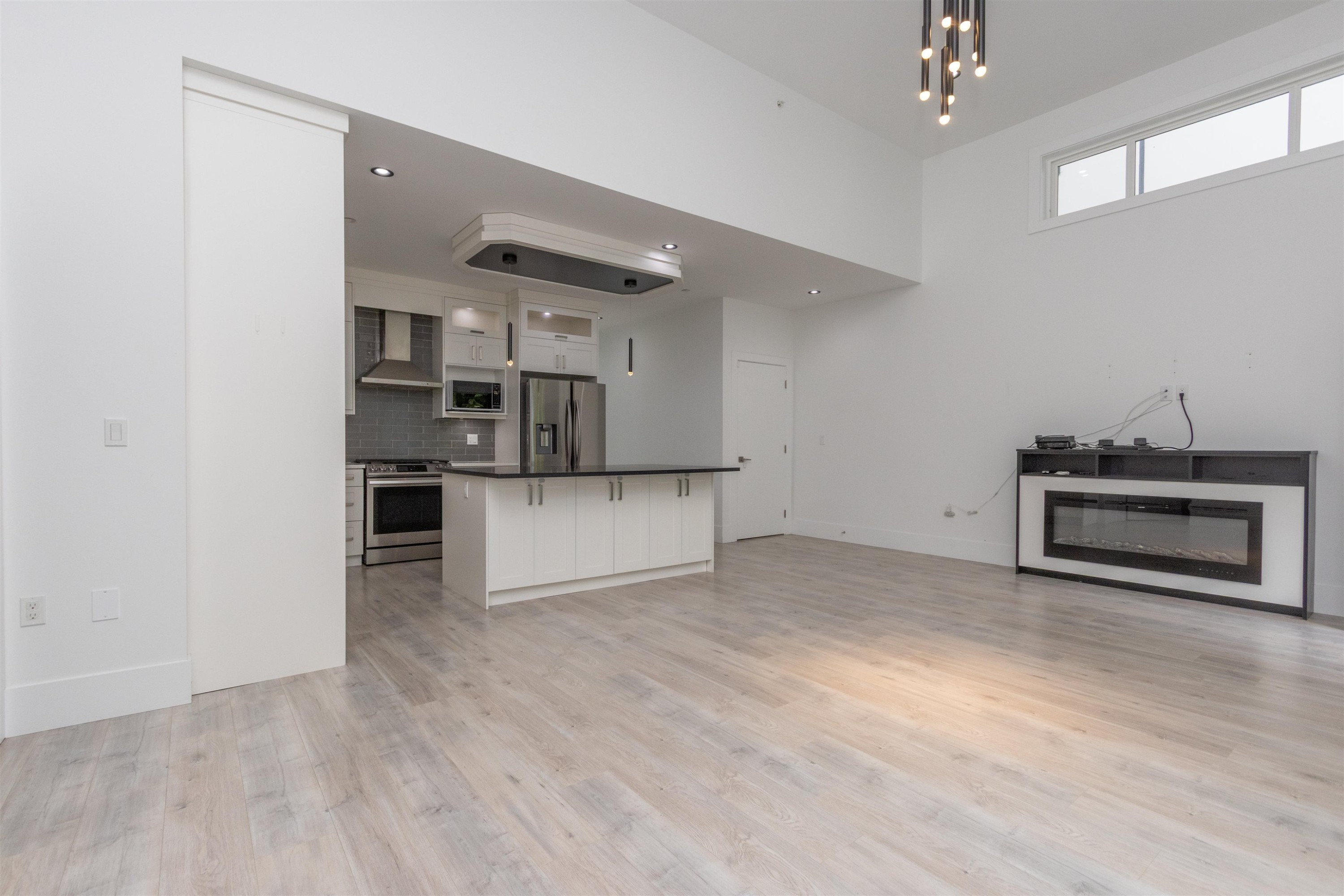 36743 Carl Creek Crescent, Abbotsford, BC - Indoor Photo Showing Kitchen
