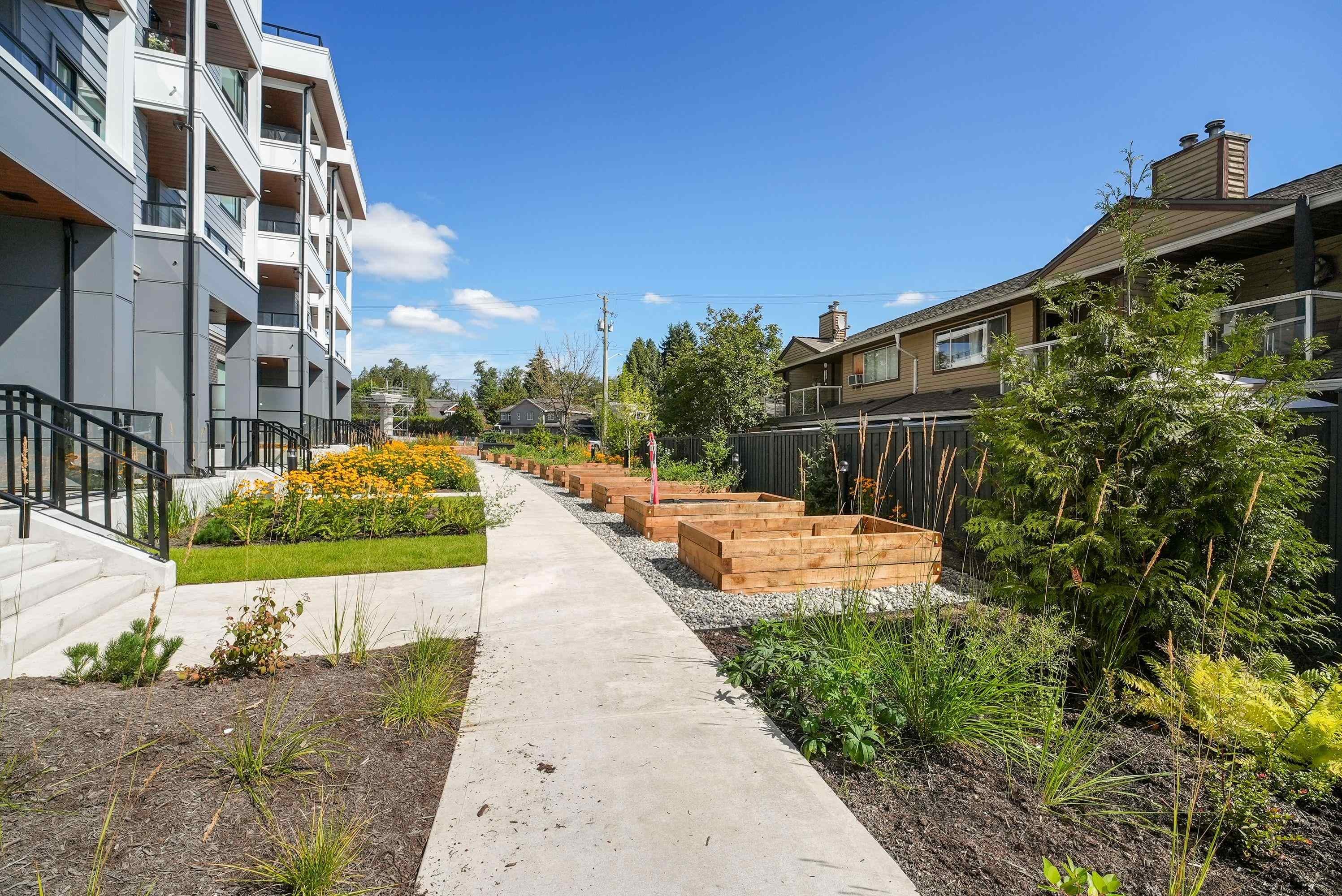 409-6270 Gooseberry Drive, Surrey, BC - Outdoor