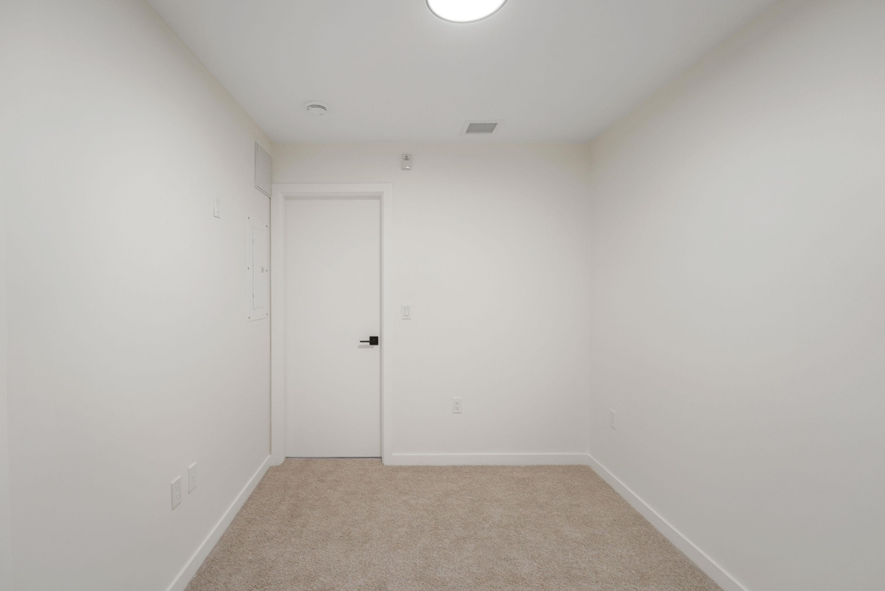 409-6270 Gooseberry Drive, Surrey, BC - Indoor Photo Showing Other Room