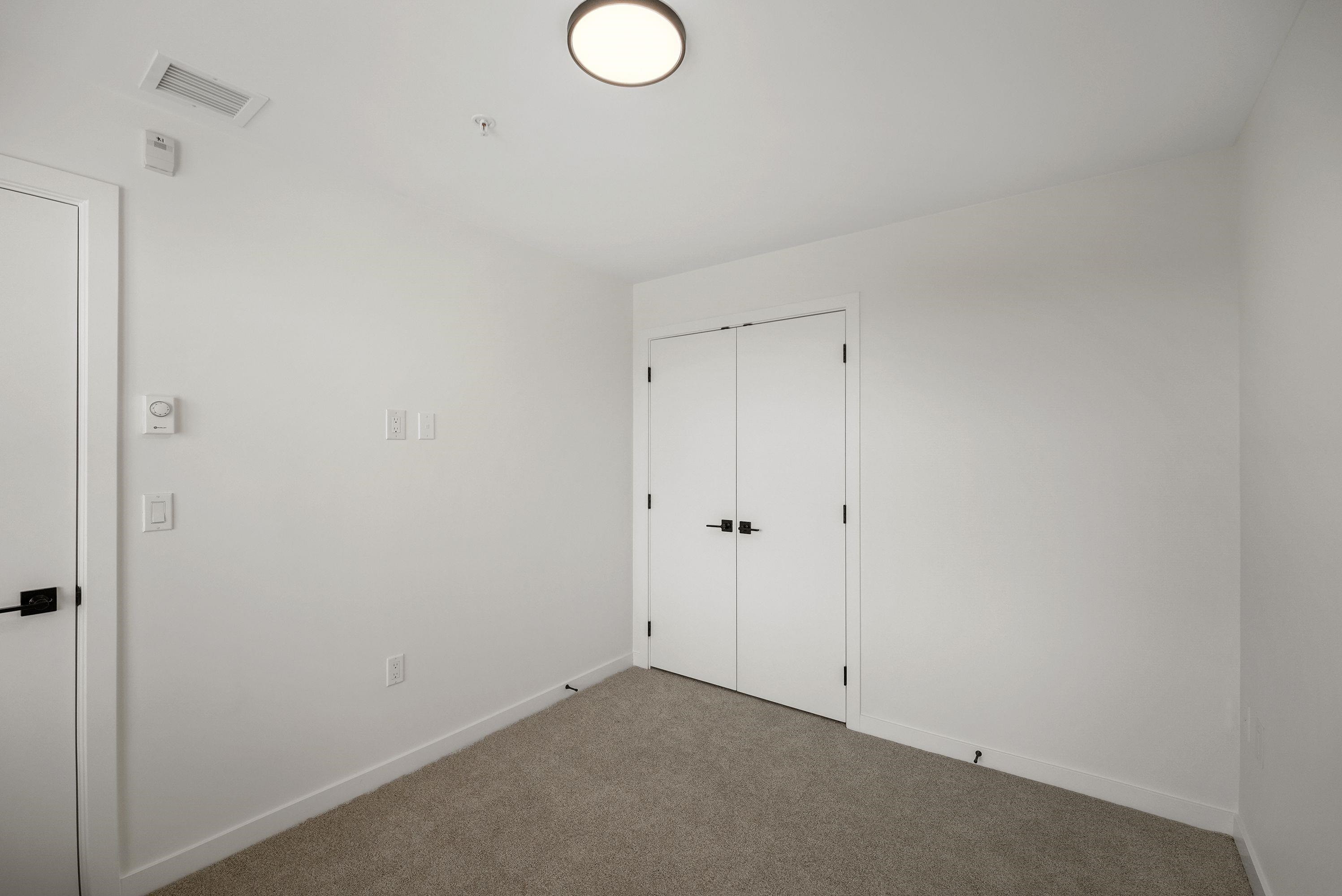 409-6270 Gooseberry Drive, Surrey, BC - Indoor Photo Showing Other Room