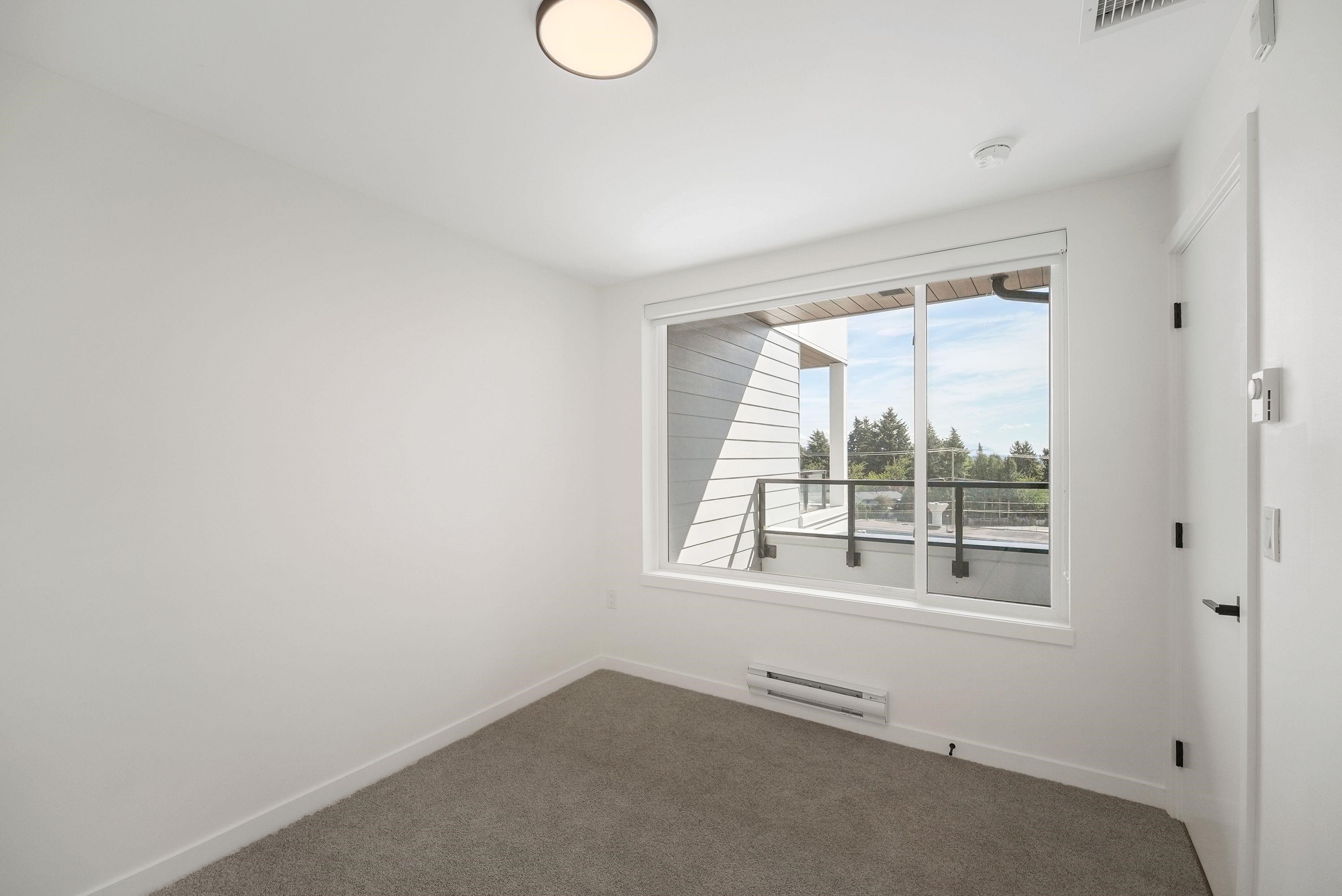 409-6270 Gooseberry Drive, Surrey, BC - Indoor Photo Showing Other Room
