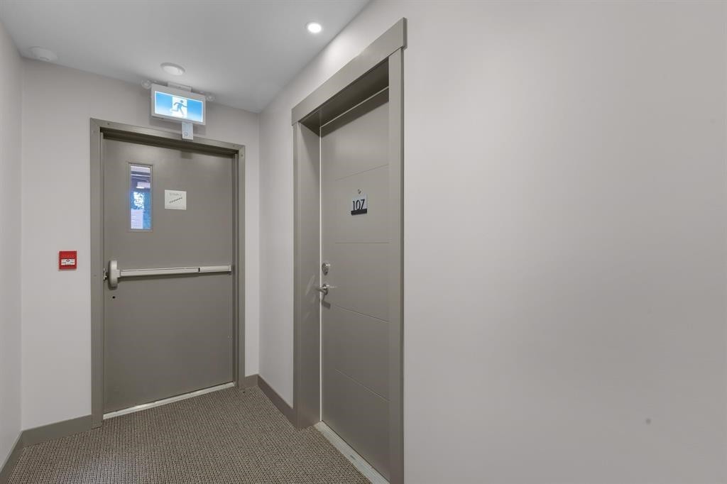 107-32690 14 Avenue, Mission, BC - Indoor Photo Showing Other Room