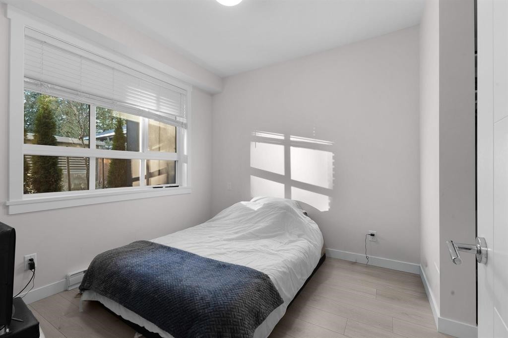 107-32690 14 Avenue, Mission, BC - Indoor Photo Showing Bedroom