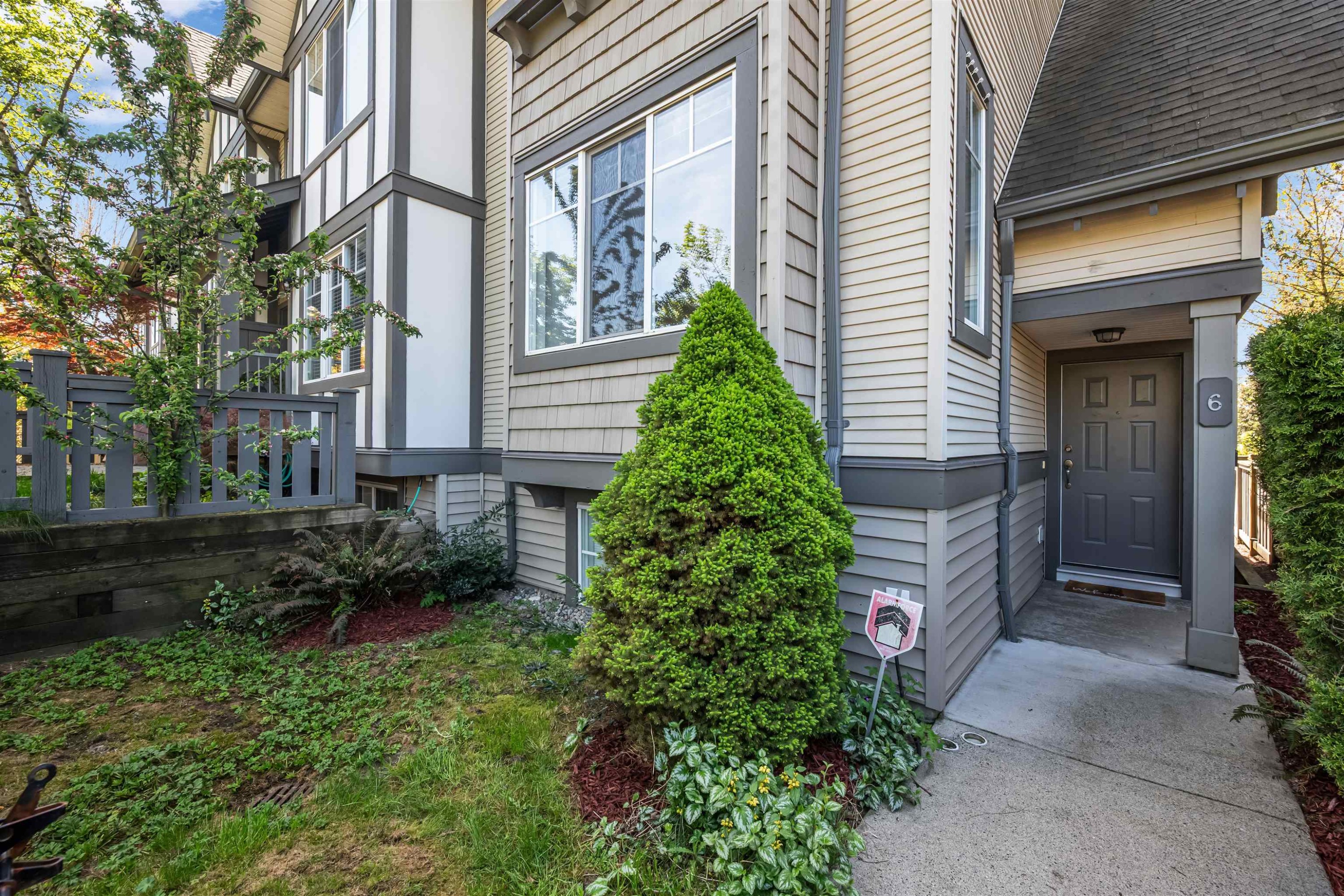 6-20038 70 Avenue, Langley, BC - Outdoor