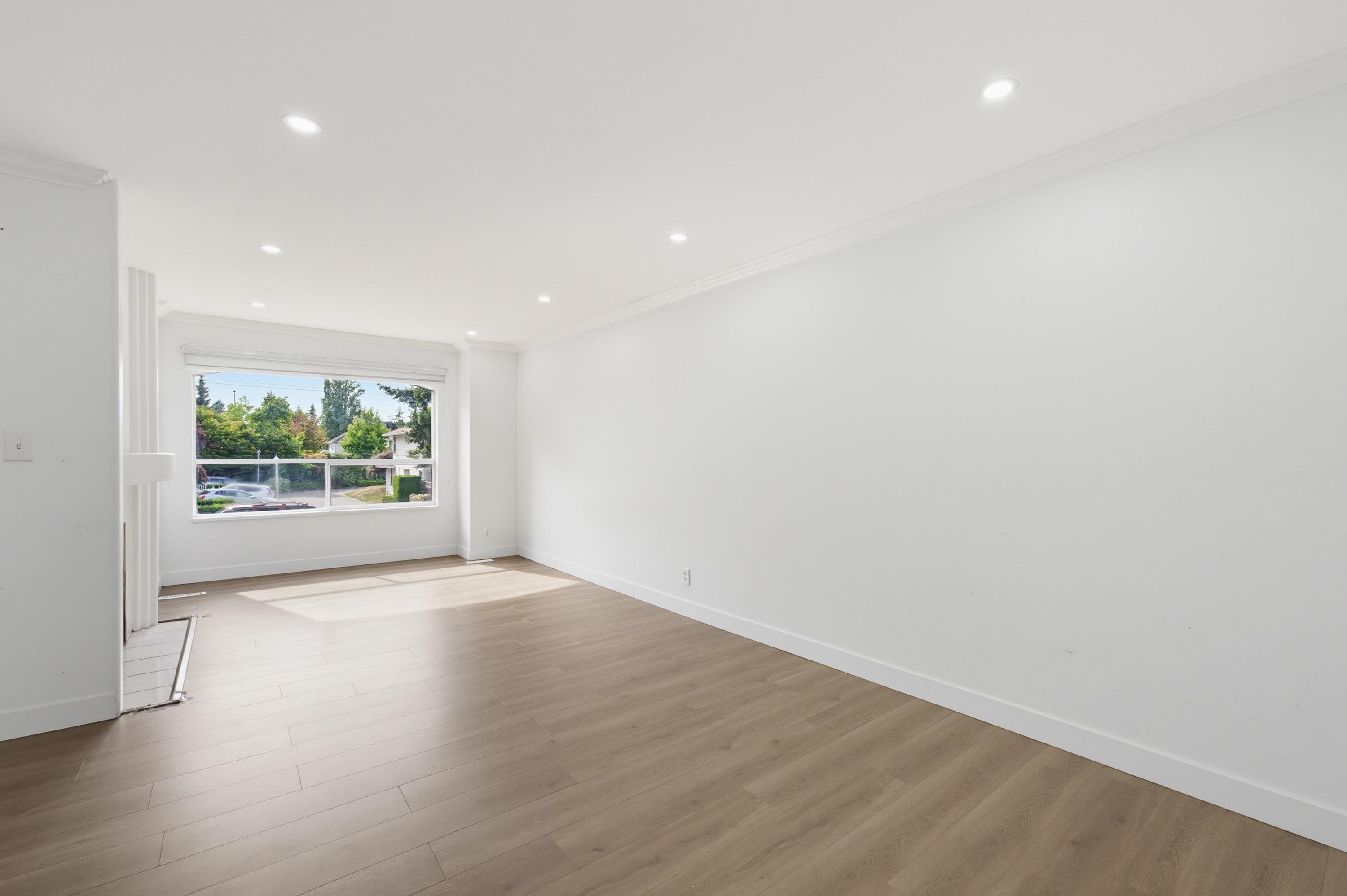 21-7140 132 Street, Surrey, BC - Indoor Photo Showing Other Room