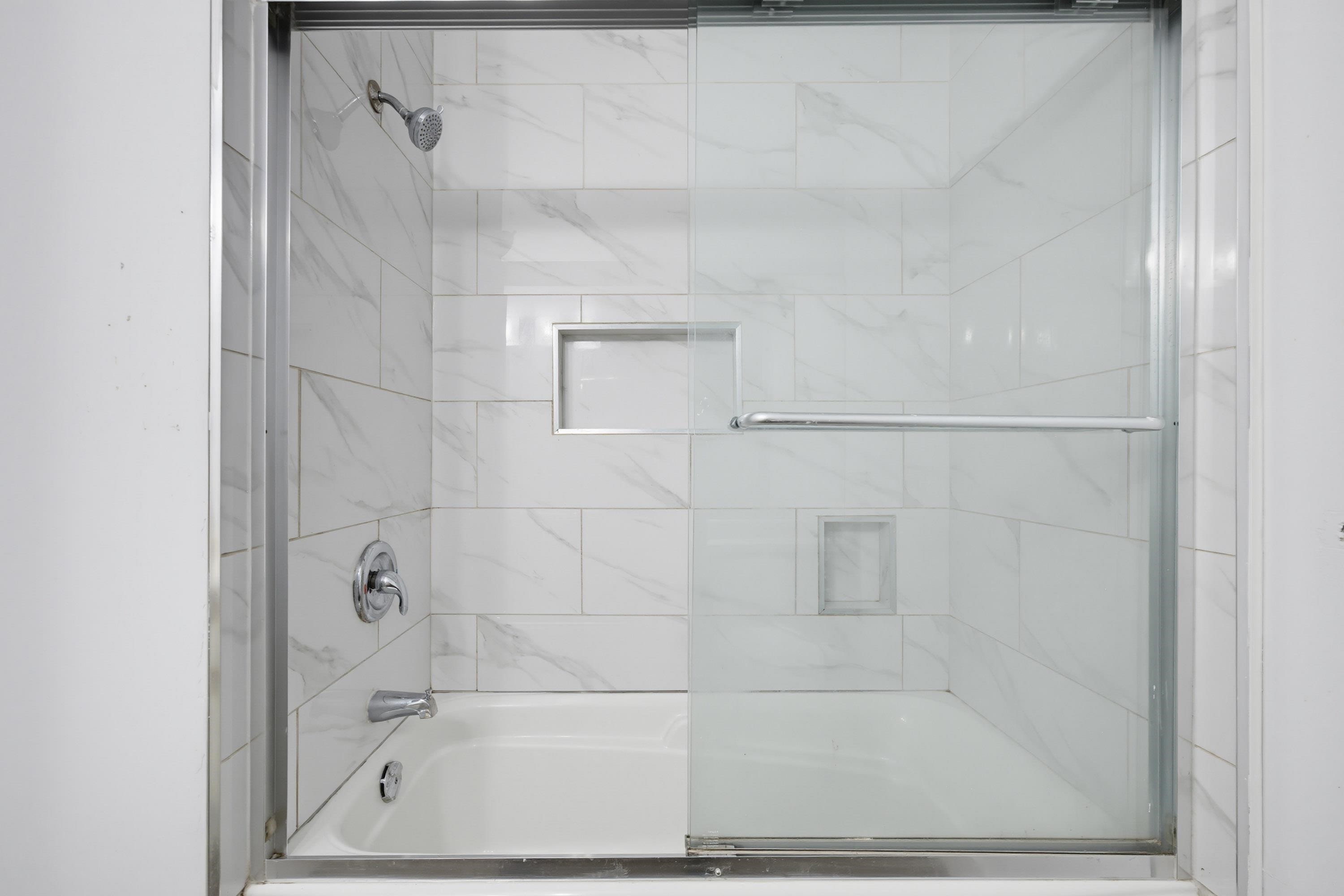 21-7140 132 Street, Surrey, BC - Indoor Photo Showing Bathroom