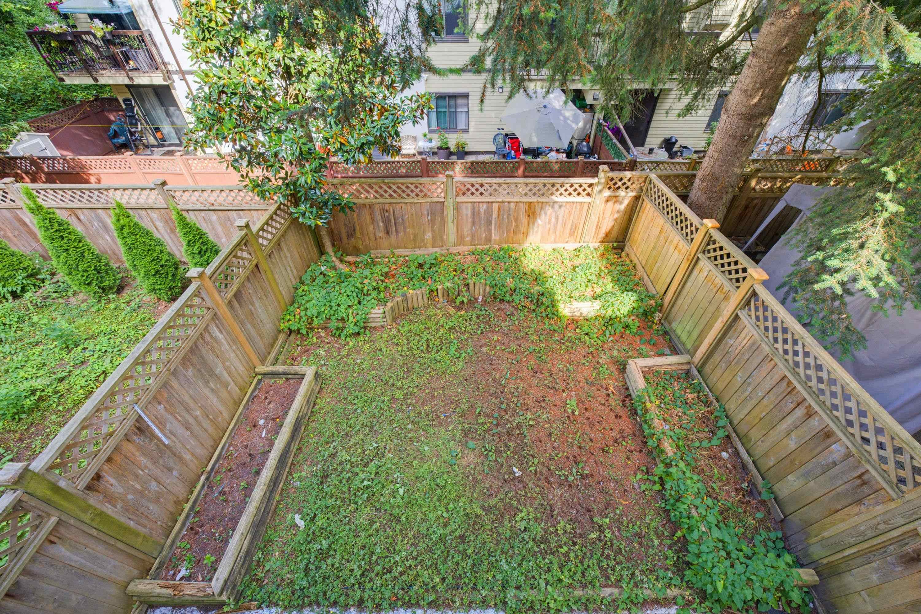21-7140 132 Street, Surrey, BC - Outdoor