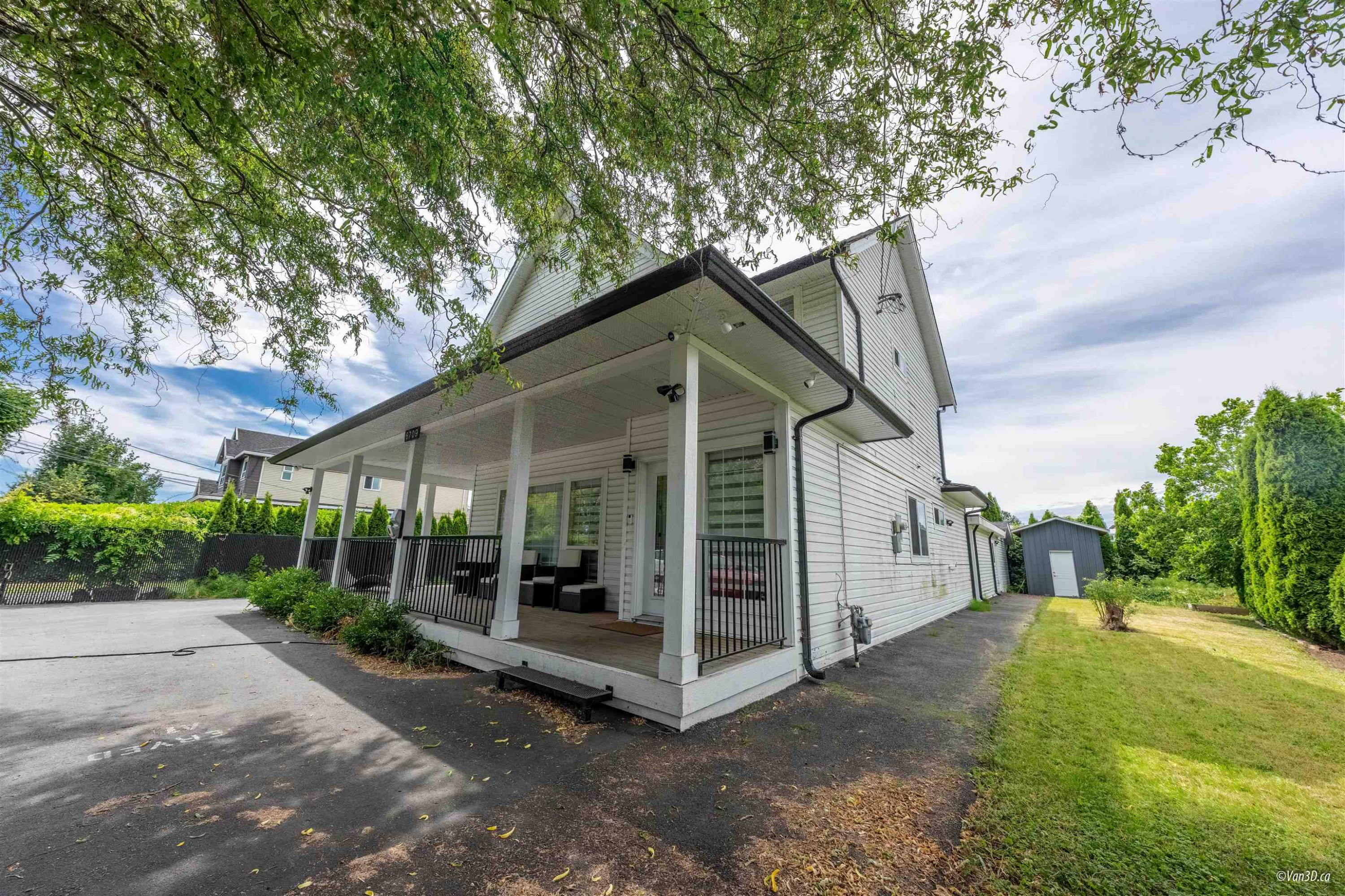 6709 216 Street, Langley, BC - Outdoor