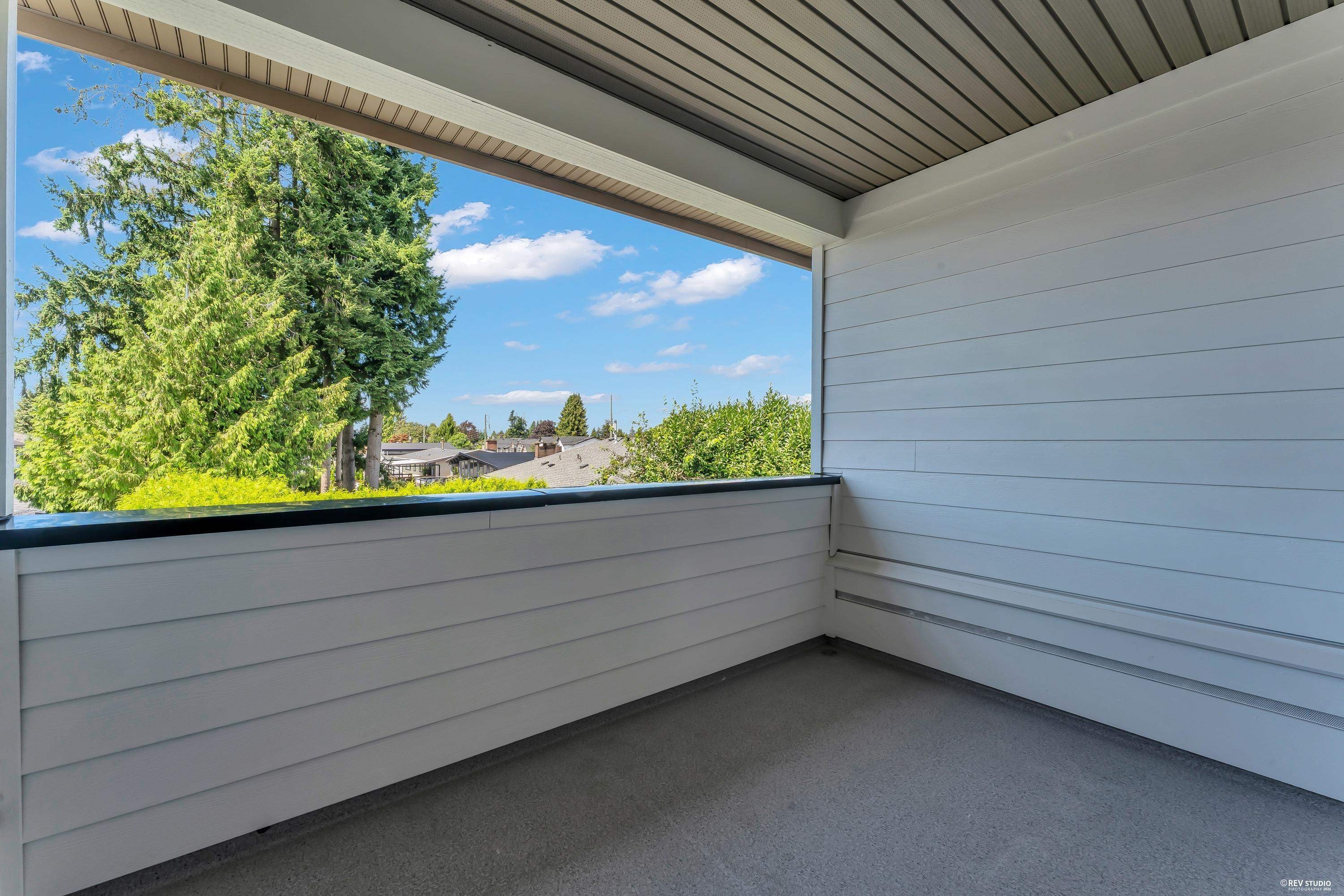 8221 111B Street, Delta, BC - Outdoor With Exterior