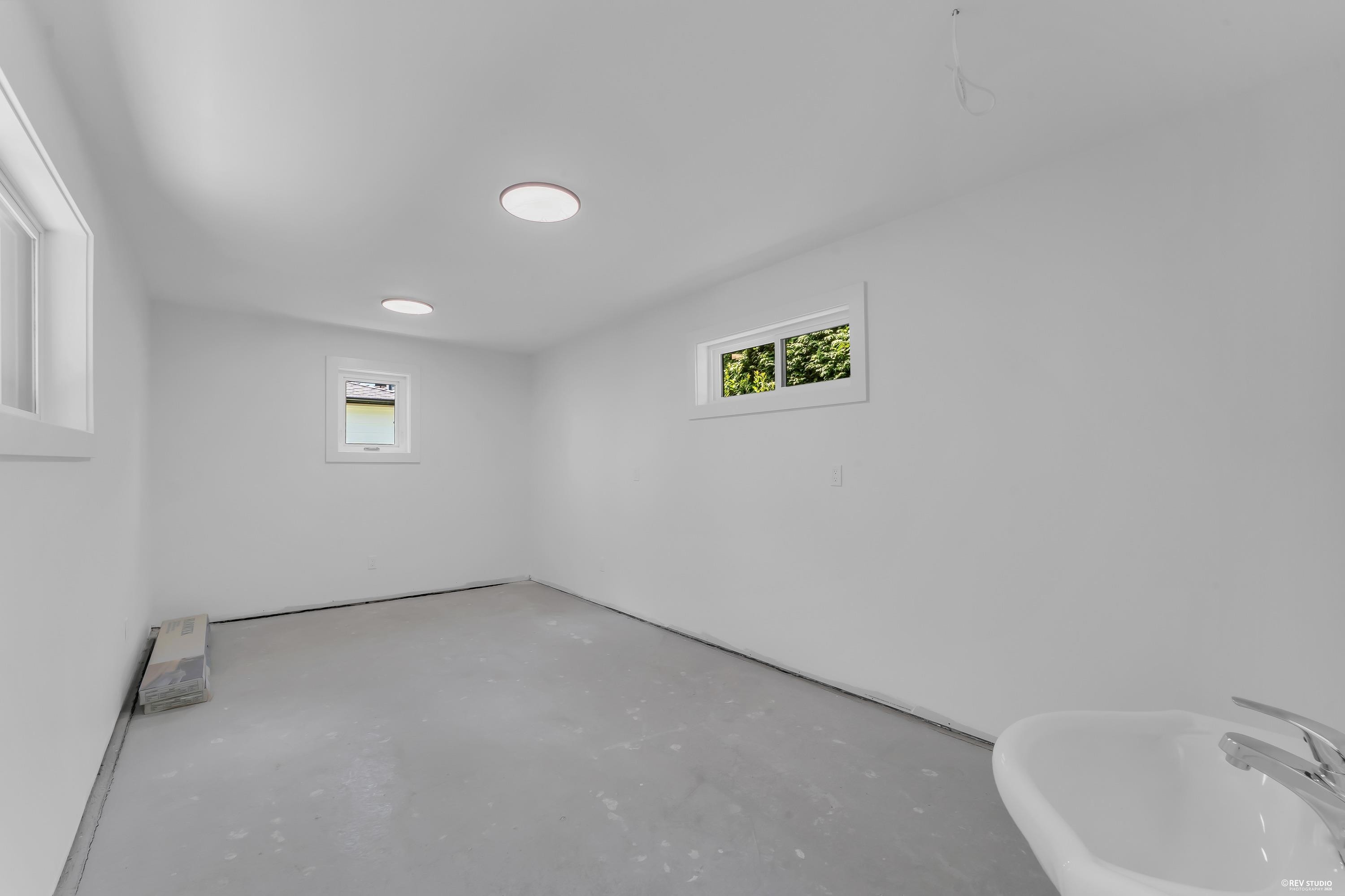 8221 111B Street, Delta, BC - Indoor