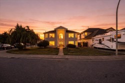 8351 Miller Crescent Mission, BC V2V 6H7