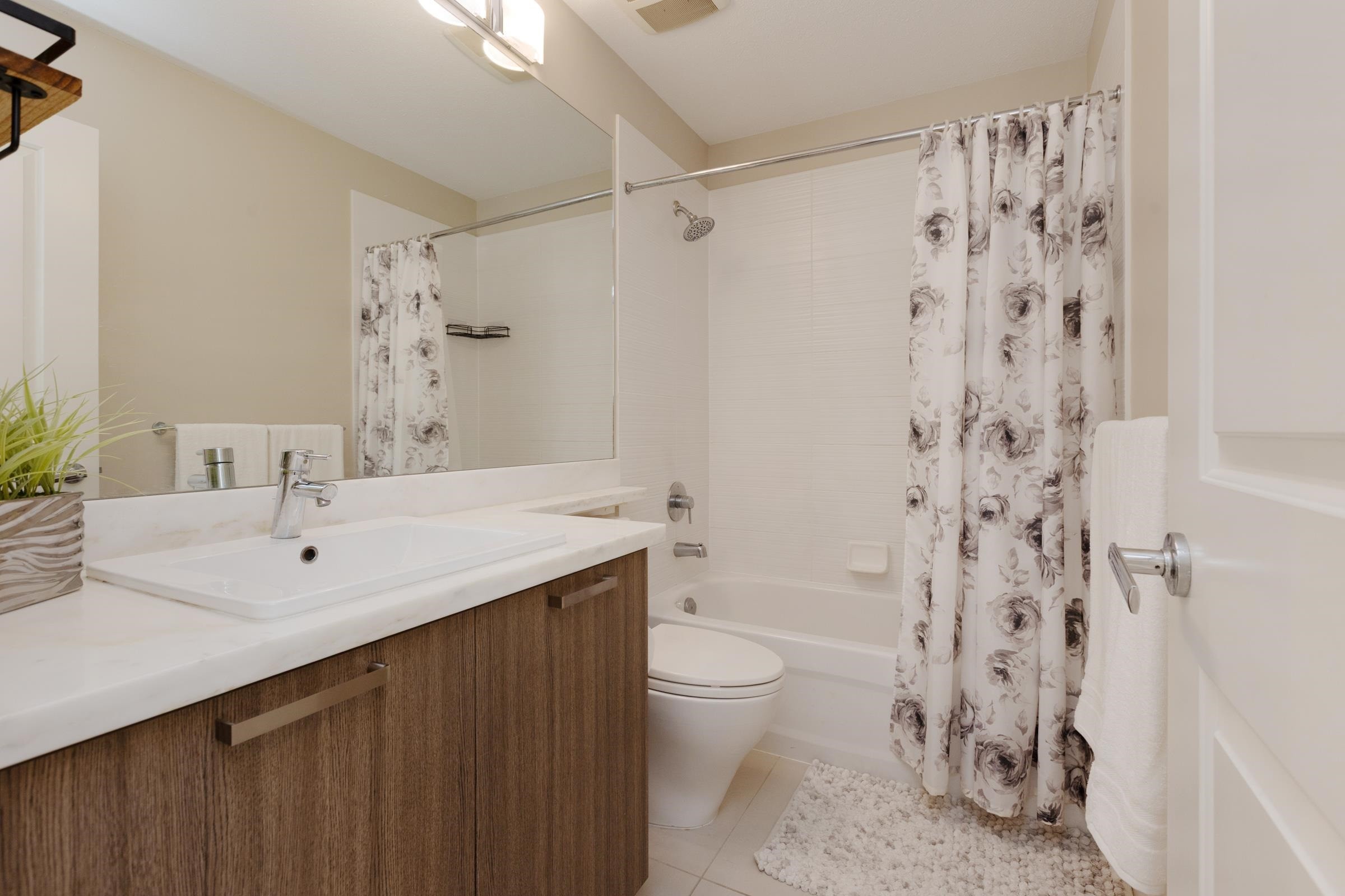 22-10595 Delsom Crescent, Delta, BC - Indoor Photo Showing Bathroom
