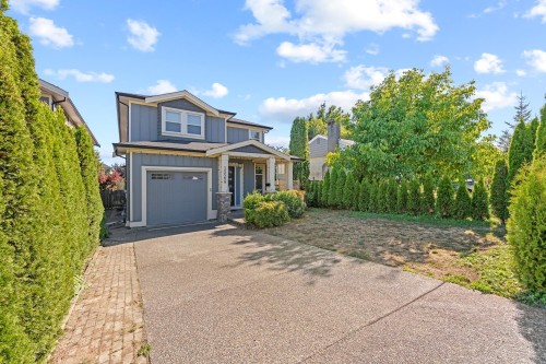 15568 Russell Avenue  White Rock, BC V4B 2R3