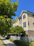 9817 161a Street Surrey, BC V4N 6S7