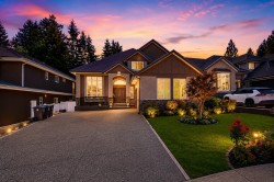 16758 86 Avenue Surrey, BC V4N 5N4