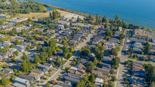 942 Lee Street  White Rock, BC V4B 4N8
