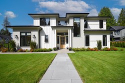 1535 128 Street Surrey, BC V4A 3T9