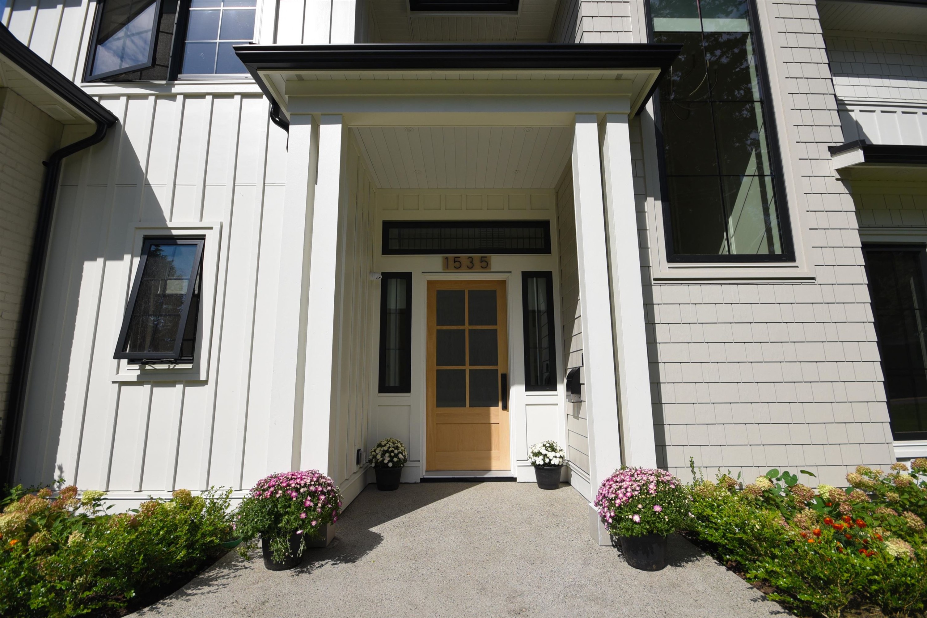 1535 128 Street, Surrey, BC - Outdoor With Exterior