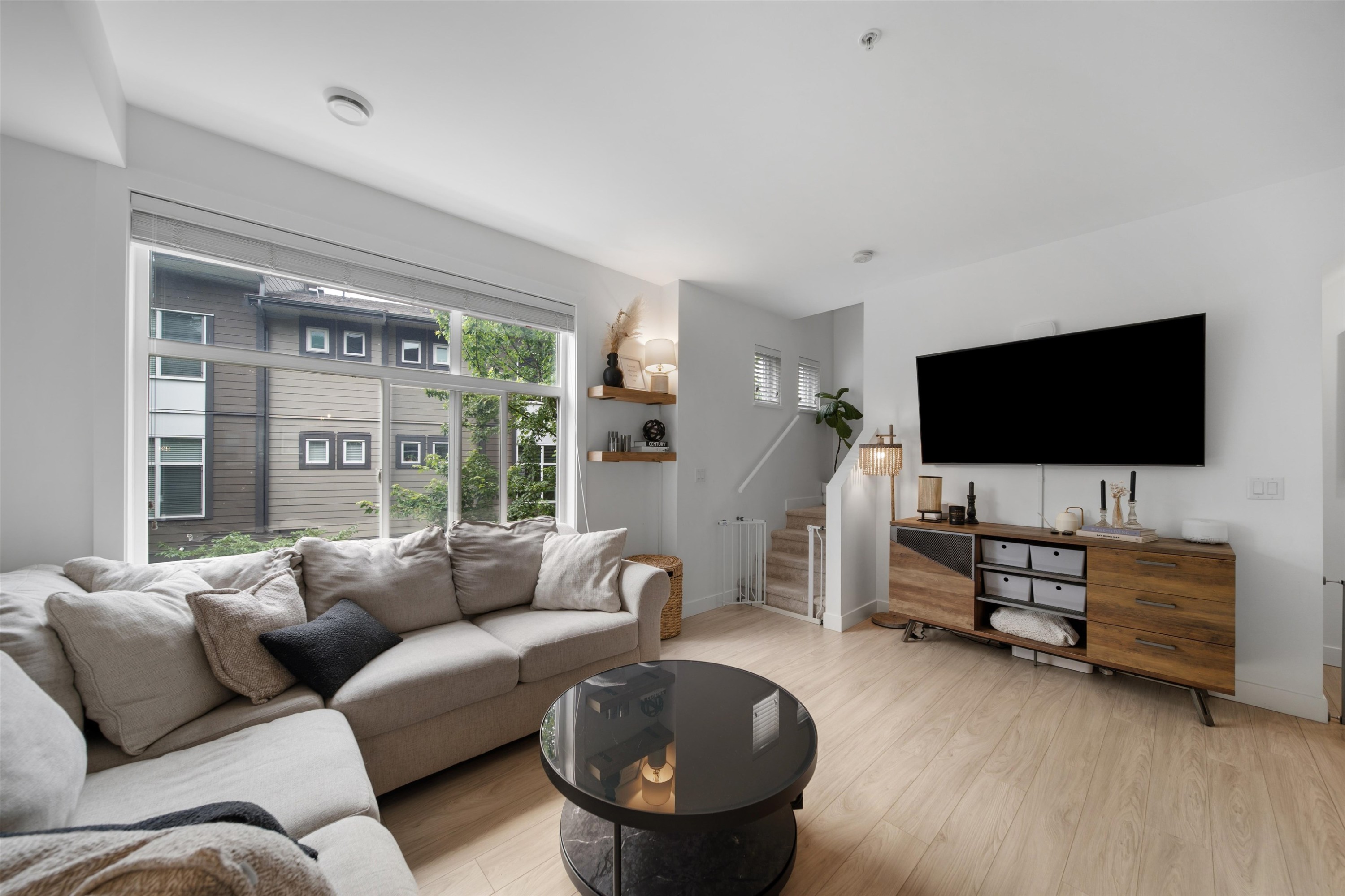 50-8430 203A Street, Langley, BC - Indoor Photo Showing Living Room