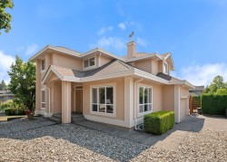 16152 110 Avenue Surrey, BC V4N 1P4