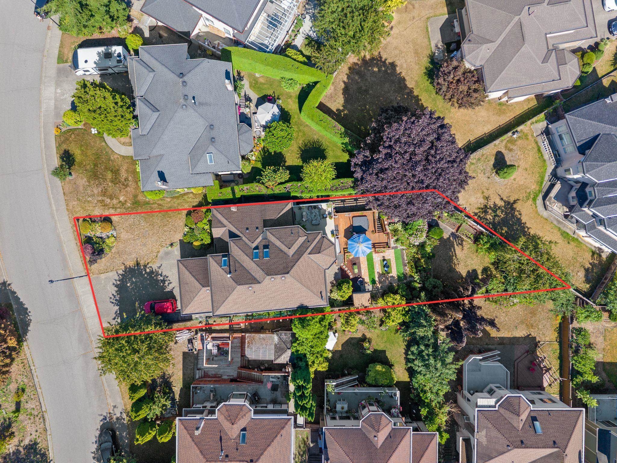 16614 Cherryhill Crescent, Surrey, BC - Outdoor With View