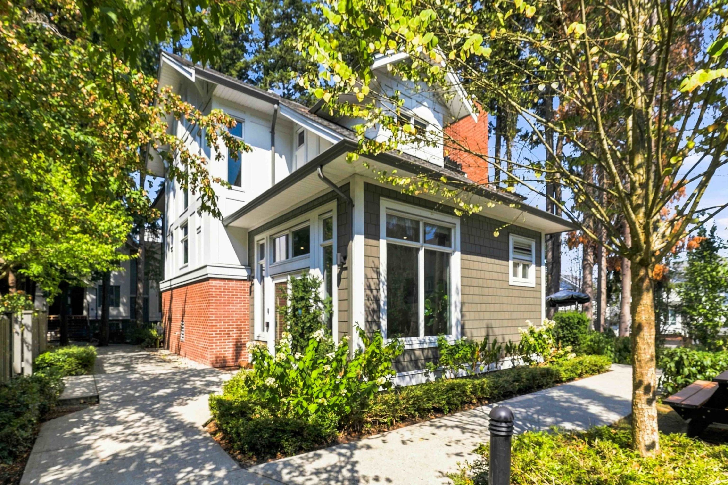 67-9718 161A Street, Surrey, BC - Outdoor