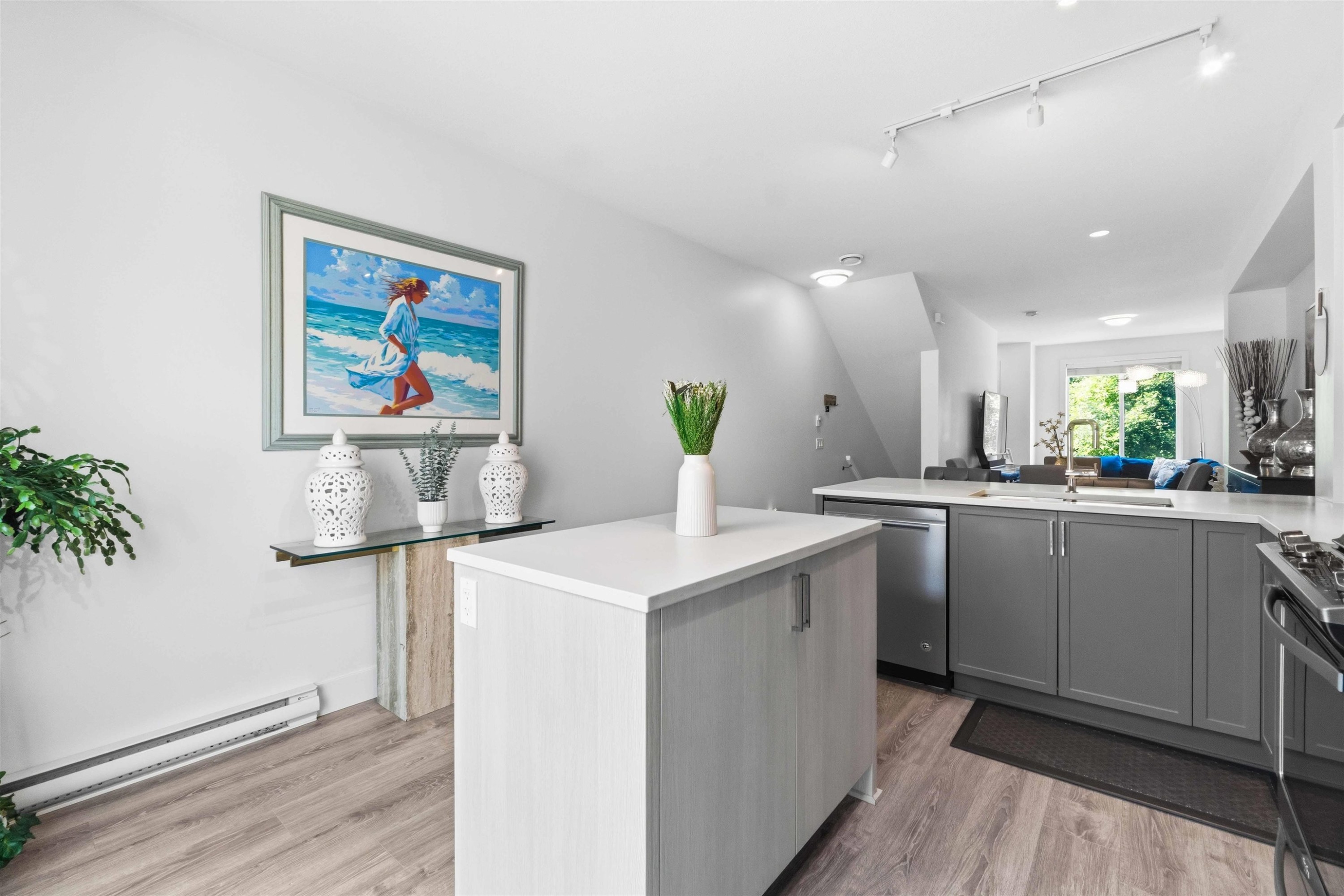 67-9718 161A Street, Surrey, BC - Indoor Photo Showing Kitchen