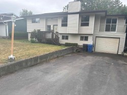 35378 Wells Gray Avenue Abbotsford, BC V2S 5W9
