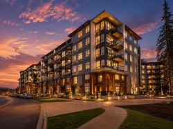 207-3528 146a Street Surrey, BC V4P 0H4