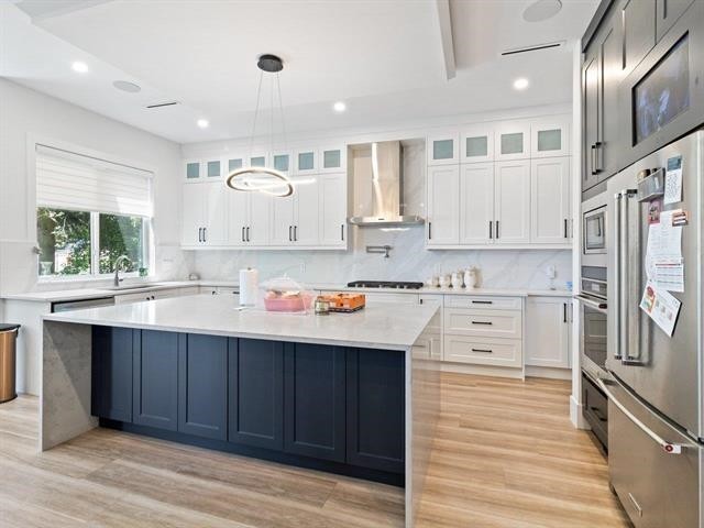 17030 79A Avenue, Surrey, BC - Indoor Photo Showing Kitchen With Upgraded Kitchen
