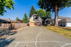 9884 158a Street Surrey, BC V4N 2A5