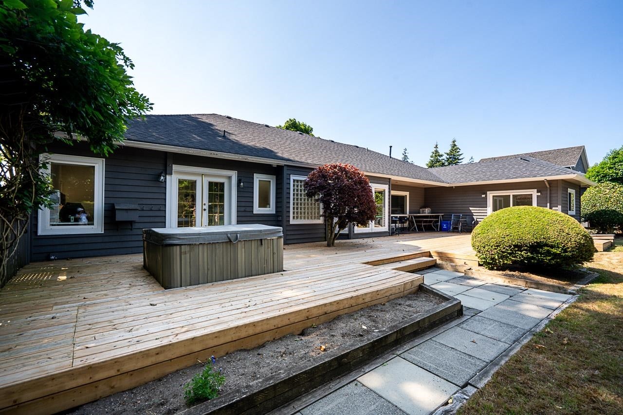 5758 Kettle Crescent W, Surrey, BC - Outdoor With Deck Patio Veranda With Exterior
