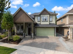 6477 143 Street Surrey, BC V3W 1T4