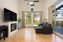 418-10180 153 Street Surrey, BC V3R 0B5