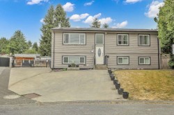 15033 Ashby Place Surrey, BC V3S 5G2