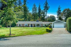 17394 28a Avenue Surrey, BC V3Z 0E7