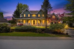 9899 181 Street Surrey, BC V4N 4V6