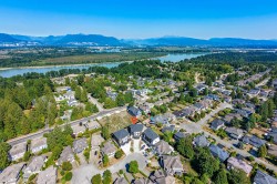 102-15871 111a Avenue Surrey, BC V4N 5B4