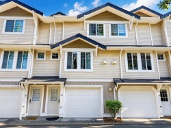 40-6533 121 Street Surrey, BC V3W 1M5