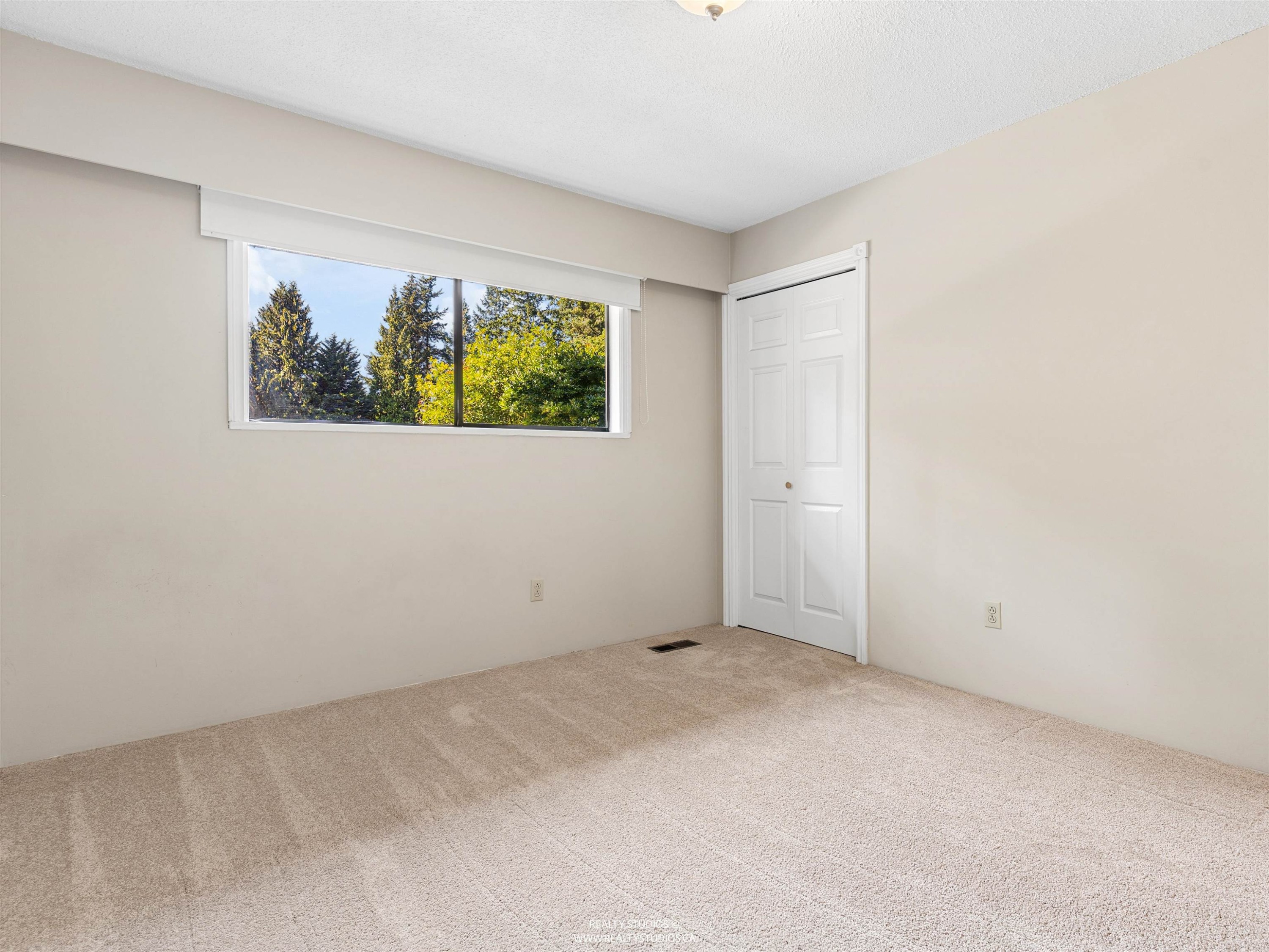 6843 Dover Place, Delta, BC - Indoor Photo Showing Other Room
