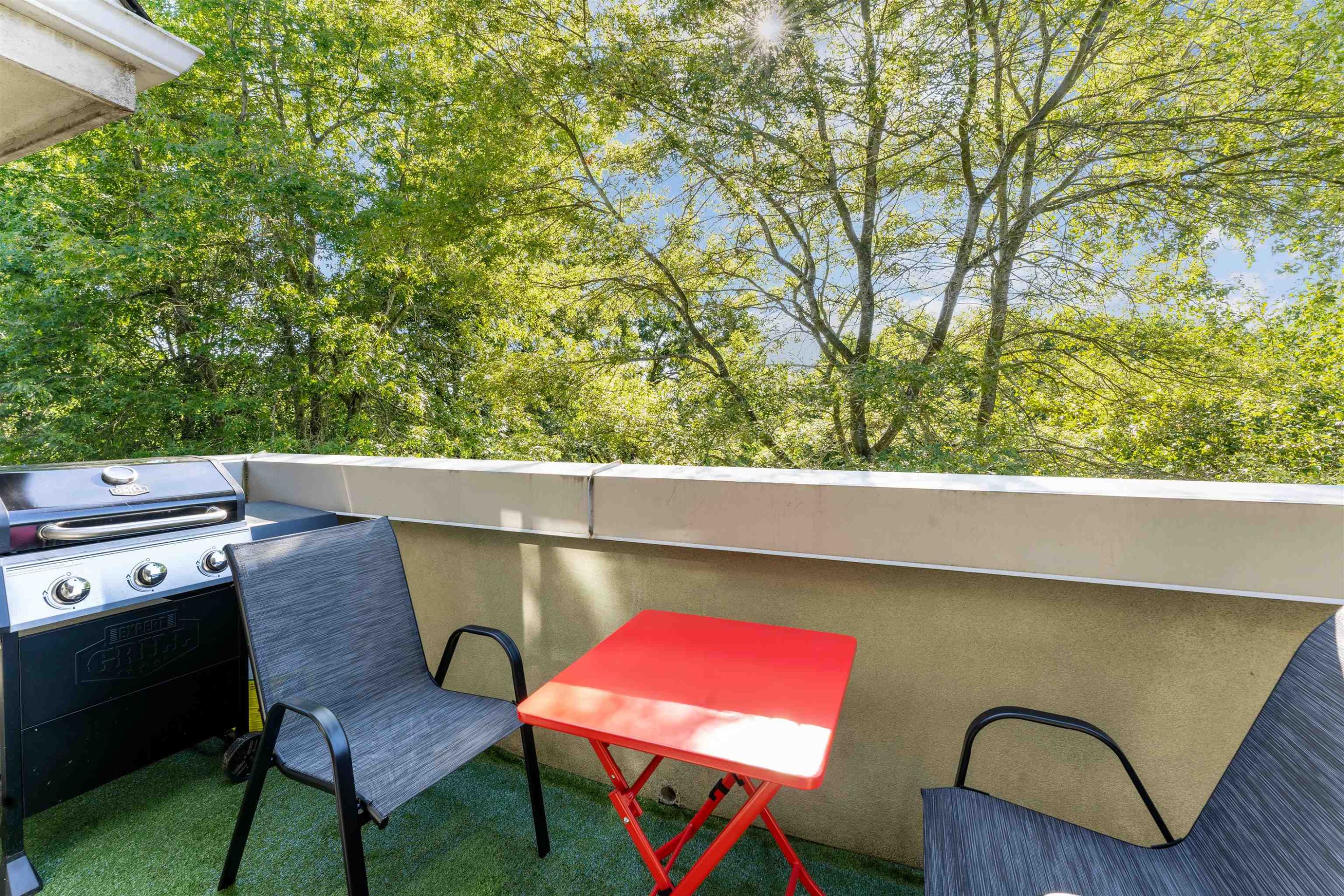 406-12155 75A Avenue, Surrey, BC - Outdoor