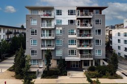 118-13963 105 Boulevard Surrey, BC V3T 0M9