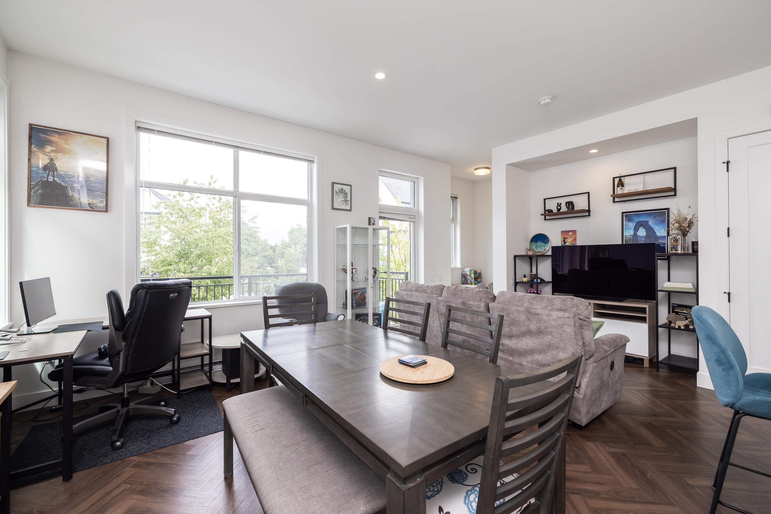 27-17555 57A Avenue, Surrey, BC - Indoor