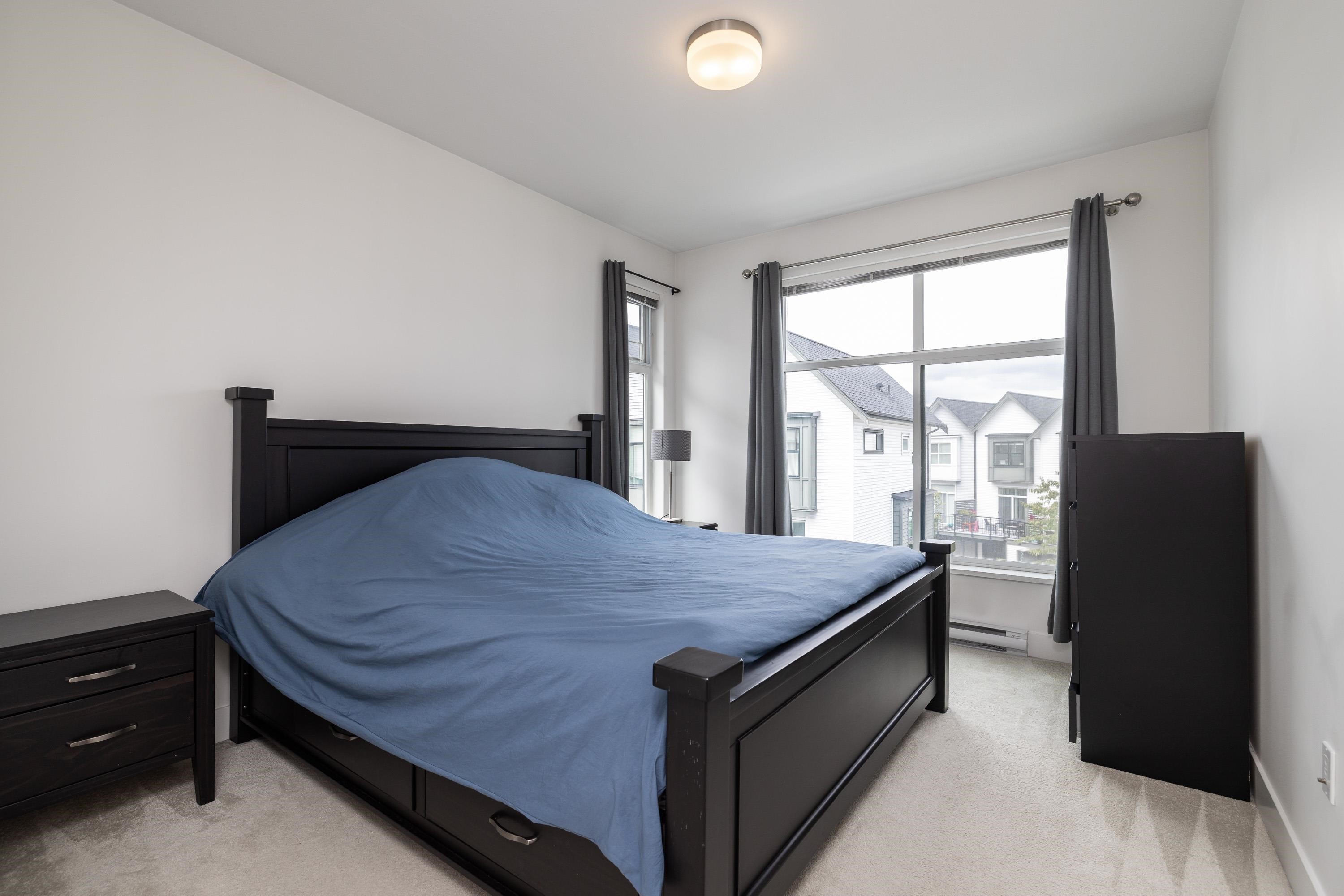 27-17555 57A Avenue, Surrey, BC - Indoor Photo Showing Bedroom