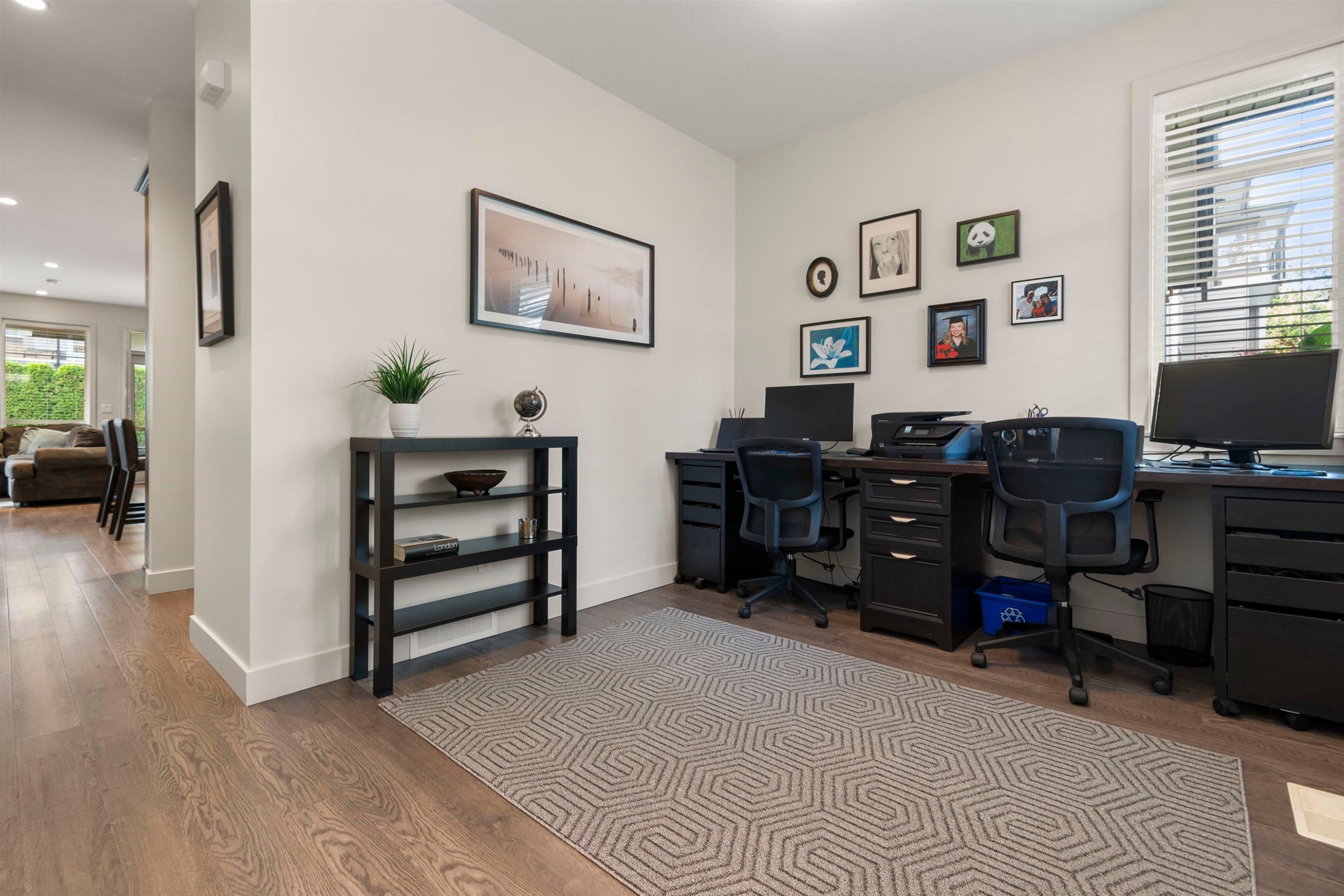5-35846 Mckee Road, Abbotsford, BC - Indoor Photo Showing Office