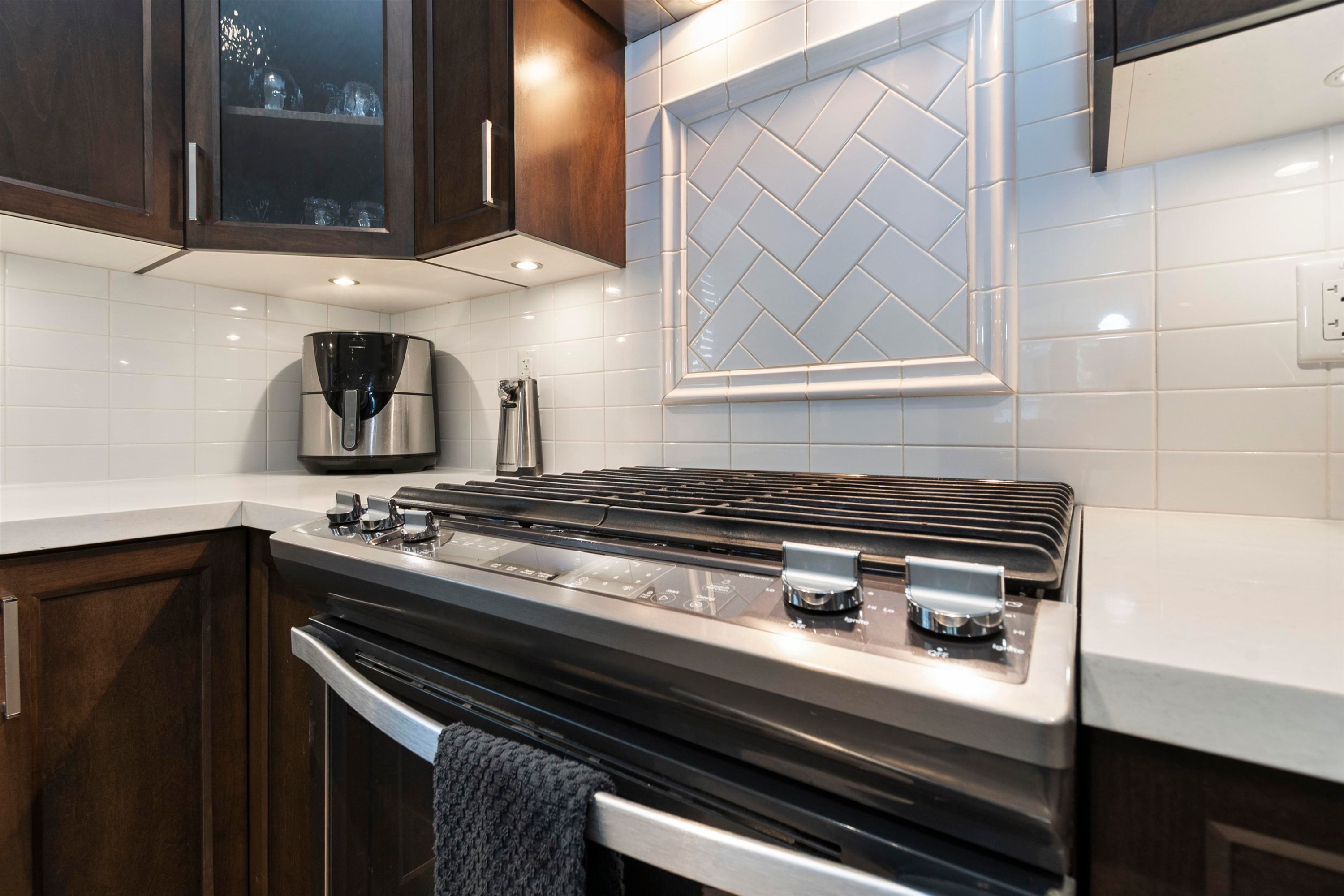 5-35846 Mckee Road, Abbotsford, BC - Indoor Photo Showing Kitchen With Upgraded Kitchen