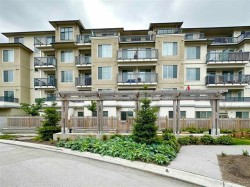 B105-20487 65 Avenue Langley, BC V2Y 3K5