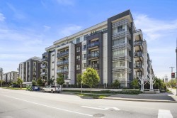 A502-20838 78b Avenue Langley, BC V2Y 3M1